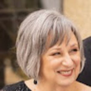 Meet your Posher, Hedy